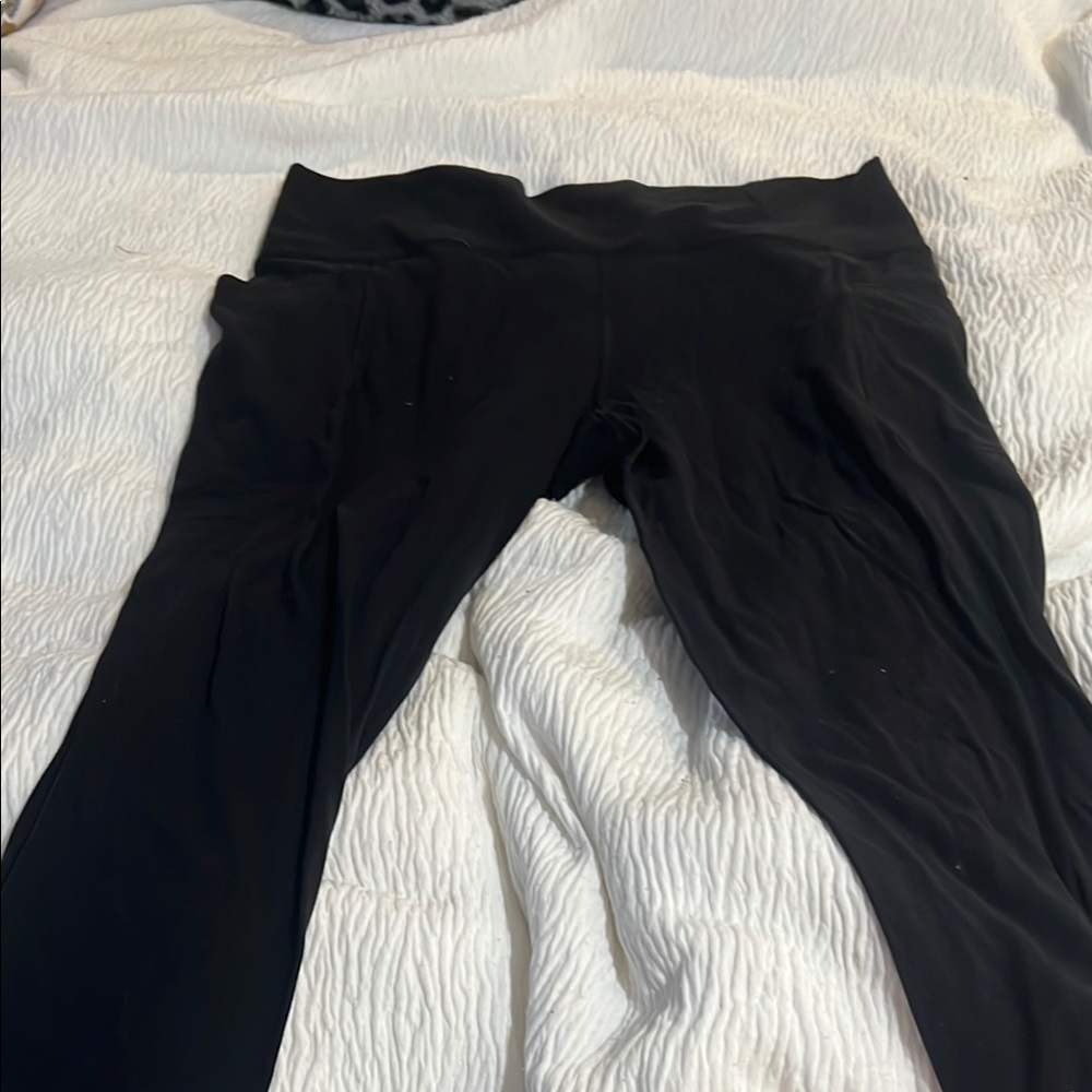 Athleta 7/8 Salutation Black Leggings